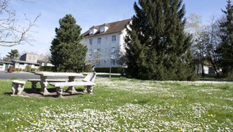 Hotel Belvedere 2 Hrs Star Hotel In Cernoy En Berry