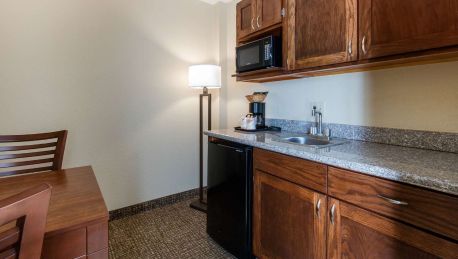 Comfort Inn And Suites Airport In Little Rock