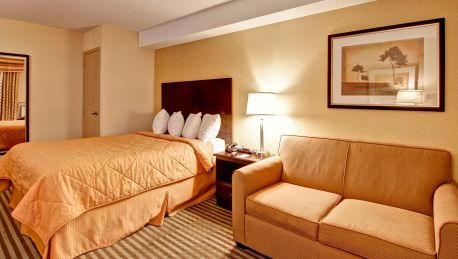 Comfort Inn East 2 Hrs Star Hotel In Scarborough Toronto