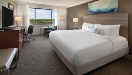 Delta Hotels Richmond Downtown 4 Hrs Star Hotel - 