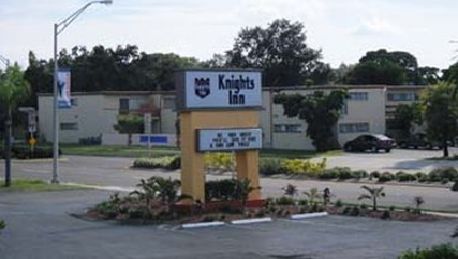 Knights Inn Sarasota - 