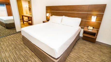 Holiday Inn Express Suites Las Vegas Sw Spring Valley