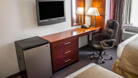 Quality Inn Long Island City Astoria New York Bei Hrs Mit