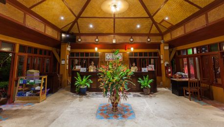 Hotel P P Erawan Palms Resort Phi Phi Island Ko Phi Phi 3 Hrs Sterne Hotel Bei Hrs Mit Gratis Leistungen When it comes to accommodation, phi phi is much cheaper than many of the other islands in the south of thailand but it will still be your largest expense. hotel p p erawan palms resort phi phi