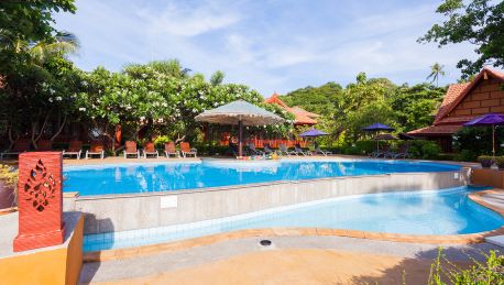 Hotel P P Erawan Palms Resort Phi Phi Island Ko Phi Phi 3 Hrs Sterne Hotel Bei Hrs Mit Gratis Leistungen Phi phi leh is where you'll find maya bay. hotel p p erawan palms resort phi phi