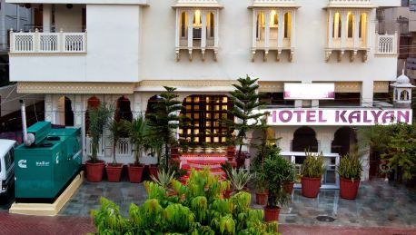 Hotel Kalyan Jaipur 3 Hrs Sterne Hotel Bei Hrs Mit Gratis Leistungen Situated in bikaner, this luxury hotel is 1.9 mi (3 km) from ganga government museum and 2 mi (3.2 km) from junaghar fort. hrs