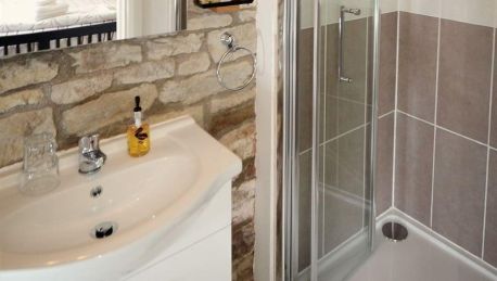 Hotel River Garden B B Yeovil South Somerset Great Prices At Hotel Info
