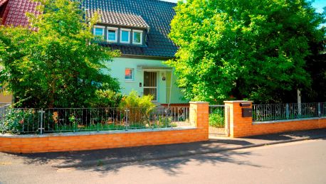 Hotel Im Grunen Haus Apartmenthaus Grossostheim Great Prices At