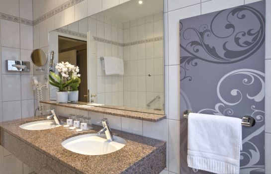 Bathroom Schlosshotel
