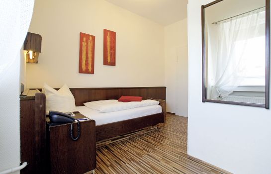 Hotel Deutsches Haus Braunschweig Great Prices At Hotel Info