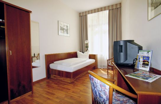 Hotel Deutsches Haus Braunschweig Great Prices At Hotel Info