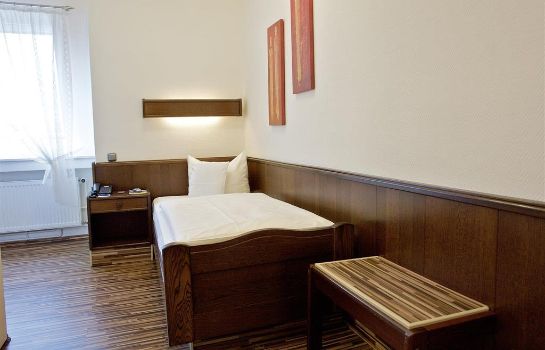 Hotel Deutsches Haus Braunschweig Great Prices At Hotel Info