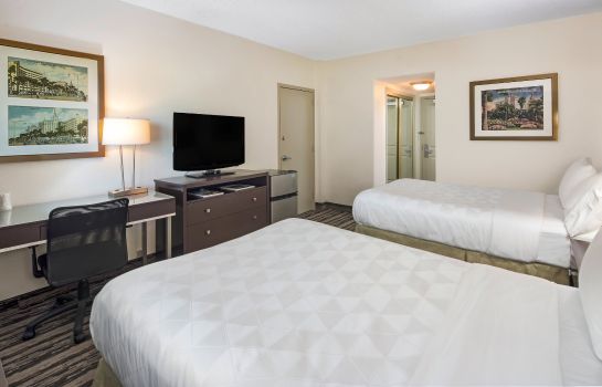 Holiday Inn Port Of Miami Downtown Great Prices At Hotel Info