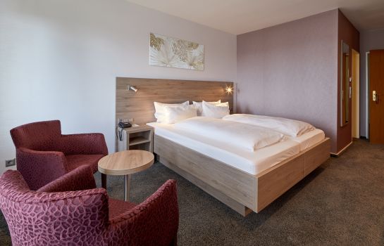 Stumpf Naturkulturhotel In Neunkirchen Hotel De