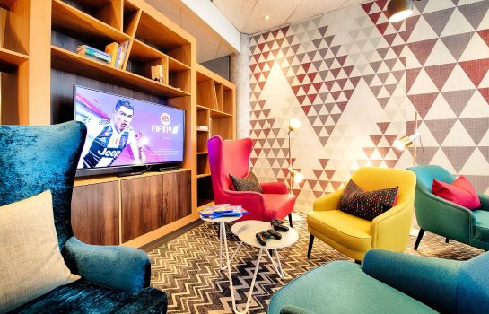 Holiday Inn Munich South In Munchen Hotel De