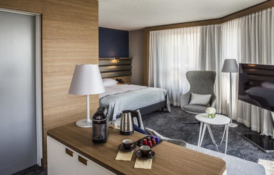 Zimmer Movenpick Hotel Lausanne