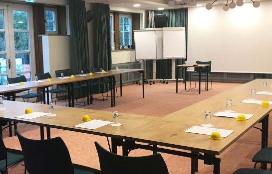 hotel der schnitterhof bad sassendorf great prices at hotel info