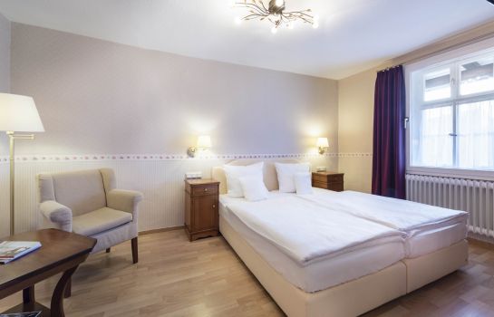 Romantik Hotel Zum Stern Bad Hersfeld Great Prices At Hotel Info