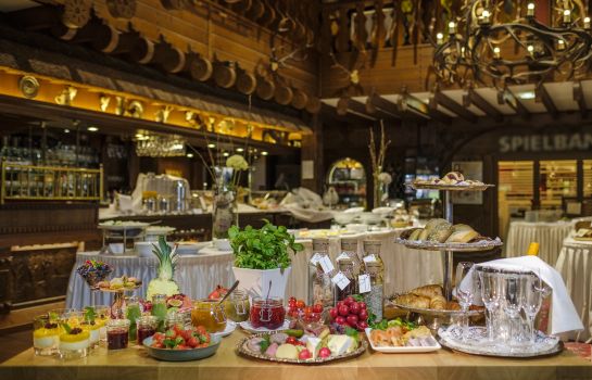 Jagdhaus Eiden Romantikhotel Bad Zwischenahn Great Prices At Hotel Info