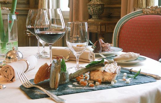 Hotel La Chartreuse Du Val St Esprit In Gosnay Hotel De