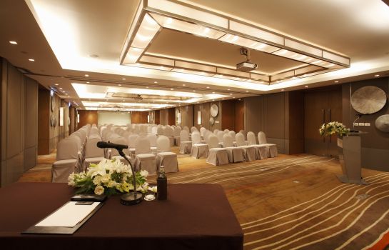 Meeting room Centara Grand at Central Plaza Ladprao Bangkok