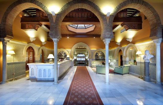 Hotelhalle Alhambra Palace