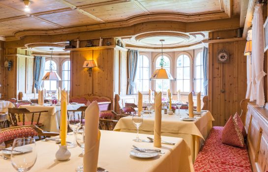 Lohmann S Romantik Hotel Gravenberg In Langenfeld Hotel De
