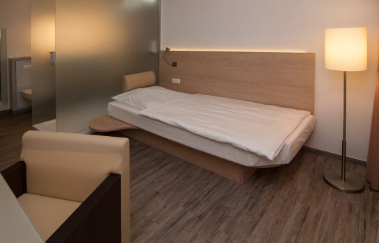 Hotel Deutsches Haus Gifhorn Great Prices At Hotel Info