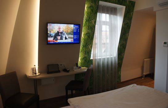 stadthotel engel ettlingen great prices at hotel info