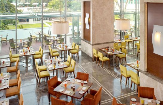 Hotel Hotel Swissotel Grand Efes En Izmir Hotel De