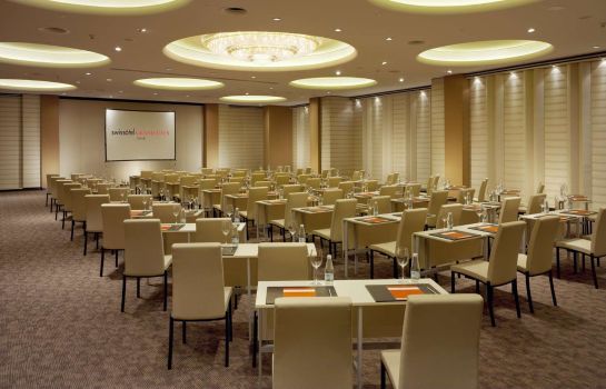 Hotel Swissotel Grand Efes In Izmir Hotel De