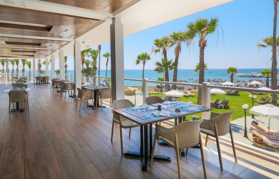 Restaurant Golden Bay Beach Hotel