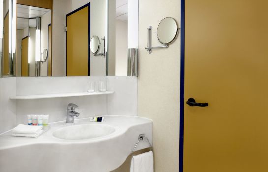 Badezimmer Four Points by Sheraton Brussels