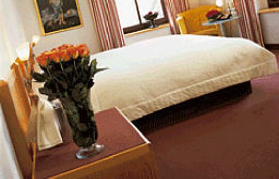 Room Roter Hahn