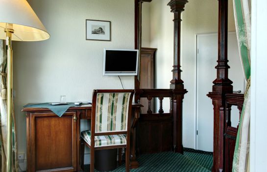 Hotel Haus Hainstein Eisenach Great Prices At Hotel Info
