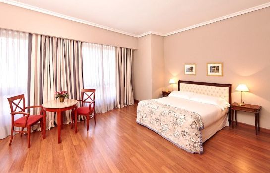 Hotel Conde Luna In Leon Hotel De
