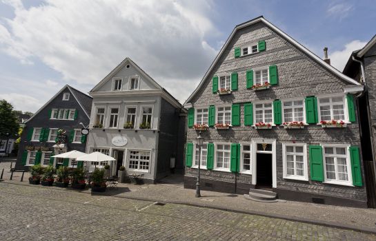Hotel Gräfrather Hof Gmbh In Der Freiheit Solingen Hotel Gräfrather Hof in Solingen – HOTEL DE