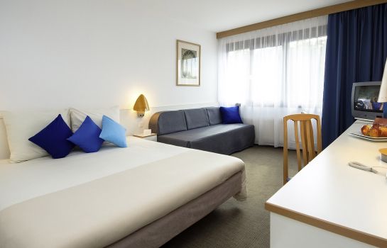 Hotel Novotel Poznan Malta In Poznan Hotel De