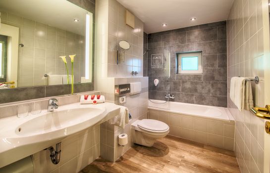 Leonardo Hotel Hamburg Airport Great Prices At Hotel Info