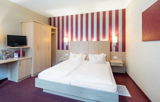 Hotel Deutsches Haus Bonn Great Prices At Hotel Info