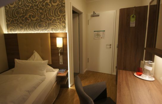 Hotel Deutsches Haus Bonn Great Prices At Hotel Info