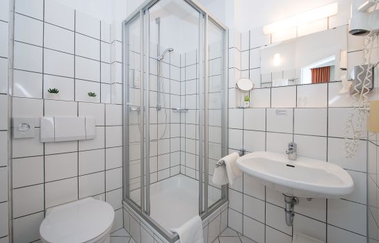 Hotel Comfort Garni Bielefeld Great Prices At Hotel Info