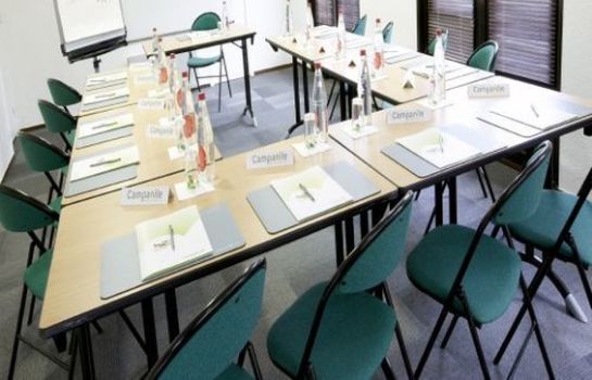 Hotel Campanile Lille Est Villeneuve D Ascq In Villeneuve D Ascq