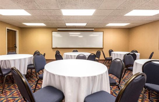 Conference room Quality Inn Auburn Hills