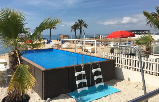 Holiday Inn Nice Saint Laurent Du Var Saint Laurent Du Var Great Prices At Hotel Info