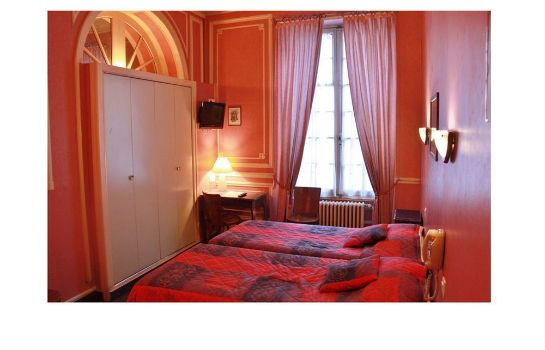 Dreibettzimmer Hôtel de France et de Guise