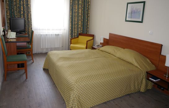 City Hotel Deutschmeister Vienna Great Prices At Hotel Info