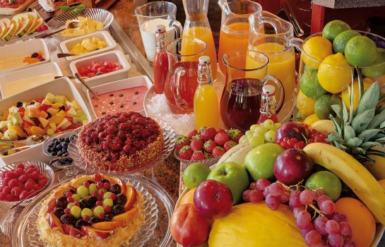Breakfast buffet Hotel Wegner – The Culinary Art Hotel