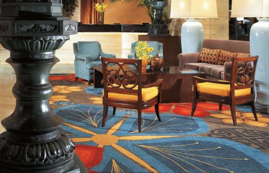 Hilton Anatole Offers 1 Mile Art Walk And Art Dine Around Cool Places To Visit Hilton Best Vacations