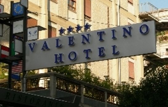 Buitenaanzicht Valentino Hotel